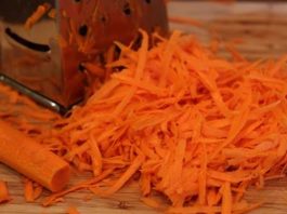 Морковью лечат инфаркт, варикоз, рак желудка и молочной железы
